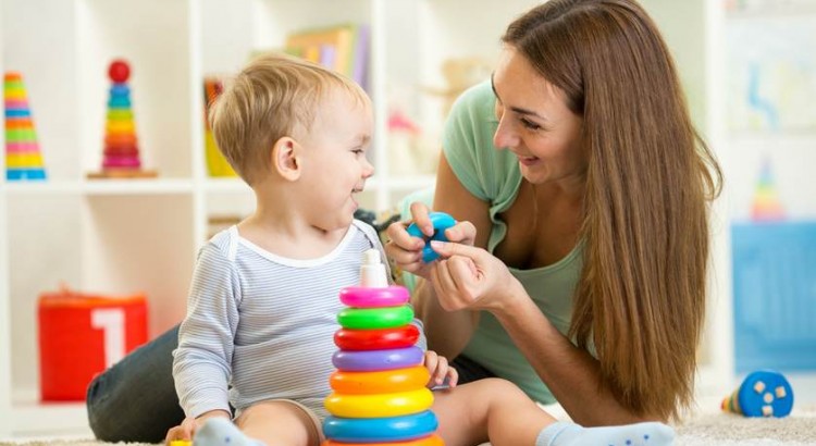 Brincadeiras para estimular a coordenação motora fina de crianças com  autismo - Instituto NeuroSaber